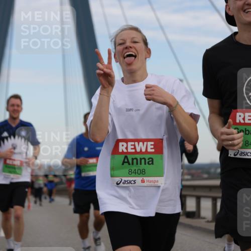 03.10.2025 - Köhlbrandbrückenlauf Jannik Wohlers http://msf.ph/oto/9139944 03.10.2025 15:31:38 Position 1 8408, 8409 meine-sportfotos.de