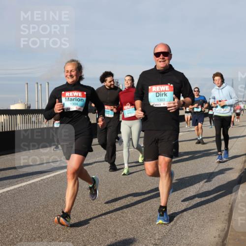 03.10.2025 - Köhlbrandbrückenlauf Lena Gebhardt http://msf.ph/oto/9139994 03.10.2025 09:57:48 Position 2 1304, 1303, 3725, 3816, 3816 meine-sportfotos.de