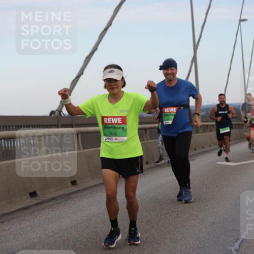 03.10.2025 - Köhlbrandbrückenlauf Jannik Wohlers http://msf.ph/oto/9140020 03.10.2025 15:31:40 Position 1 7436, 7478 meine-sportfotos.de