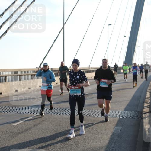 03.10.2025 - Köhlbrandbrückenlauf Yannick Fuchs http://msf.ph/oto/9140103 03.10.2025 08:24:46 Position 2 2979 meine-sportfotos.de