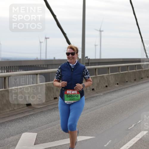 03.10.2025 - Köhlbrandbrückenlauf Jannik Wohlers http://msf.ph/oto/9140108 03.10.2025 16:11:09 Position 1 8347 meine-sportfotos.de