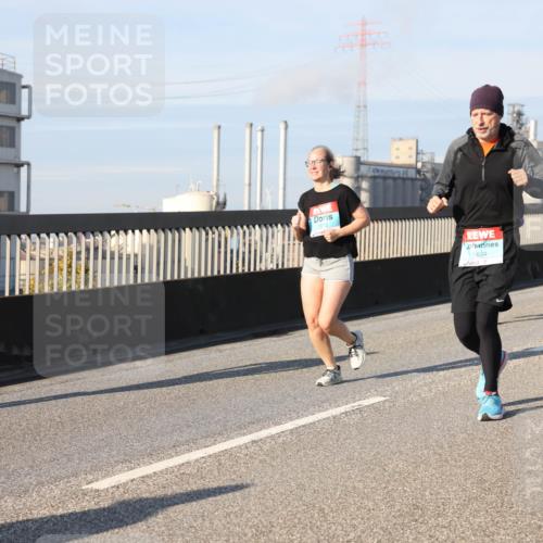 03.10.2025 - Köhlbrandbrückenlauf Lena Gebhardt http://msf.ph/oto/9140109 03.10.2025 09:57:55 Position 2 1634, 2499 meine-sportfotos.de