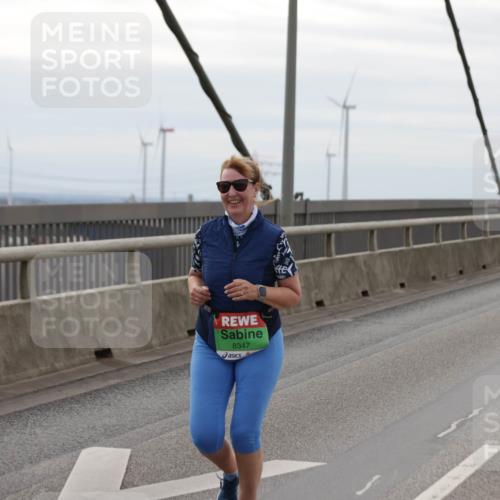 03.10.2025 - Köhlbrandbrückenlauf Jannik Wohlers http://msf.ph/oto/9140112 03.10.2025 16:11:09 Position 1 8347 meine-sportfotos.de