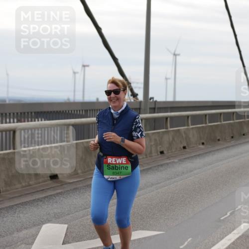 03.10.2025 - Köhlbrandbrückenlauf Jannik Wohlers http://msf.ph/oto/9140116 03.10.2025 16:11:09 Position 1 8347 meine-sportfotos.de