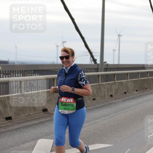 03.10.2025 - Köhlbrandbrückenlauf Jannik Wohlers http://msf.ph/oto/9140130 03.10.2025 16:11:09 Position 1 8347 meine-sportfotos.de