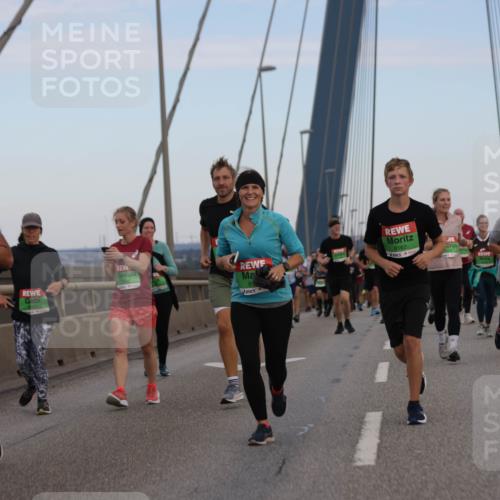 03.10.2025 - Köhlbrandbrückenlauf Jannik Wohlers http://msf.ph/oto/9140133 03.10.2025 15:31:44 Position 1 9426, 8162 meine-sportfotos.de