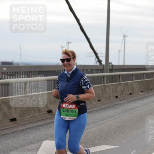 03.10.2025 - Köhlbrandbrückenlauf Jannik Wohlers http://msf.ph/oto/9140134 03.10.2025 16:11:09 Position 1 8347 meine-sportfotos.de