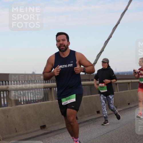 03.10.2025 - Köhlbrandbrückenlauf Jannik Wohlers http://msf.ph/oto/9140167 03.10.2025 15:31:45 Position 1 9426, 8018 meine-sportfotos.de