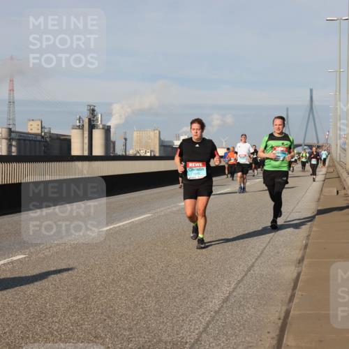 03.10.2025 - Köhlbrandbrückenlauf Lena Gebhardt http://msf.ph/oto/9140222 03.10.2025 09:58:02 Position 2  meine-sportfotos.de