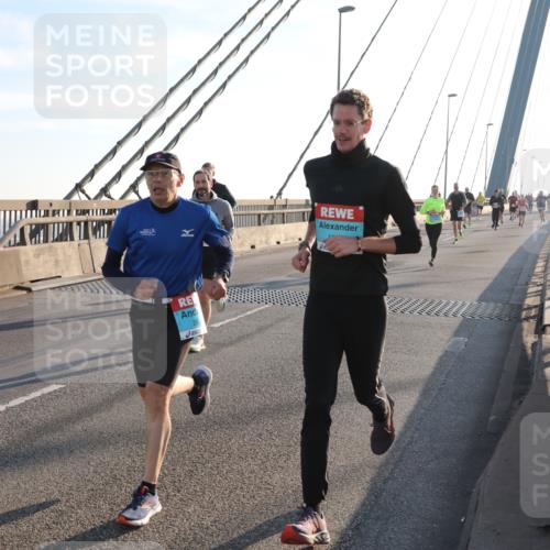 03.10.2025 - Köhlbrandbrückenlauf Yannick Fuchs http://msf.ph/oto/9140238 03.10.2025 08:24:55 Position 2  meine-sportfotos.de