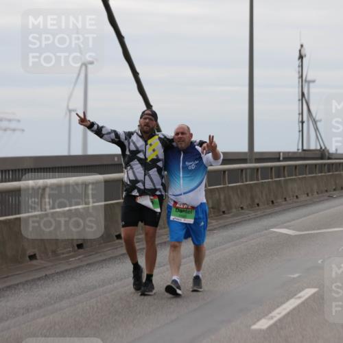 03.10.2025 - Köhlbrandbrückenlauf Jannik Wohlers http://msf.ph/oto/9140239 03.10.2025 16:11:30 Position 1 0, 0, 8593 meine-sportfotos.de