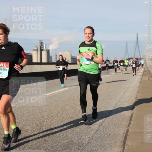 03.10.2025 - Köhlbrandbrückenlauf Lena Gebhardt http://msf.ph/oto/9140250 03.10.2025 09:58:04 Position 2 1649 meine-sportfotos.de