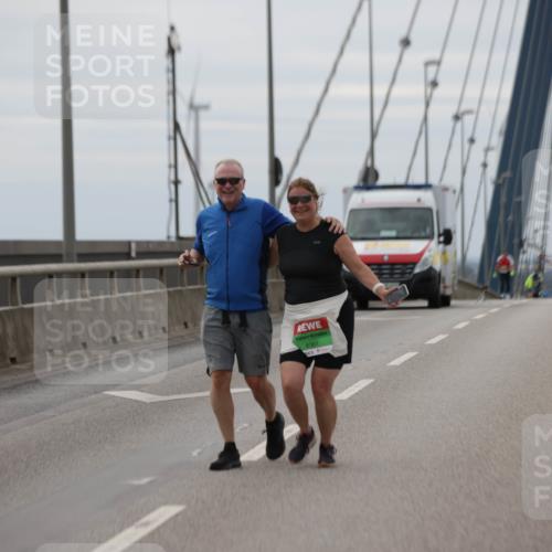 03.10.2025 - Köhlbrandbrückenlauf Jannik Wohlers http://msf.ph/oto/9140309 03.10.2025 16:11:34 Position 1 8361 meine-sportfotos.de