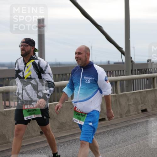 03.10.2025 - Köhlbrandbrückenlauf Jannik Wohlers http://msf.ph/oto/9140362 03.10.2025 16:11:36 Position 1 9298, 0, 0, 8593 meine-sportfotos.de