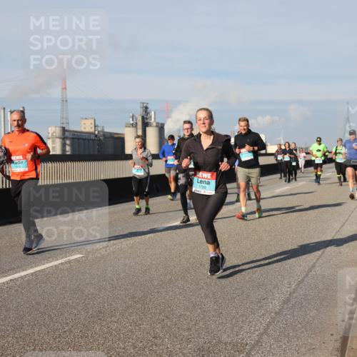 03.10.2025 - Köhlbrandbrückenlauf Lena Gebhardt http://msf.ph/oto/9140393 03.10.2025 09:58:10 Position 2 1720 meine-sportfotos.de