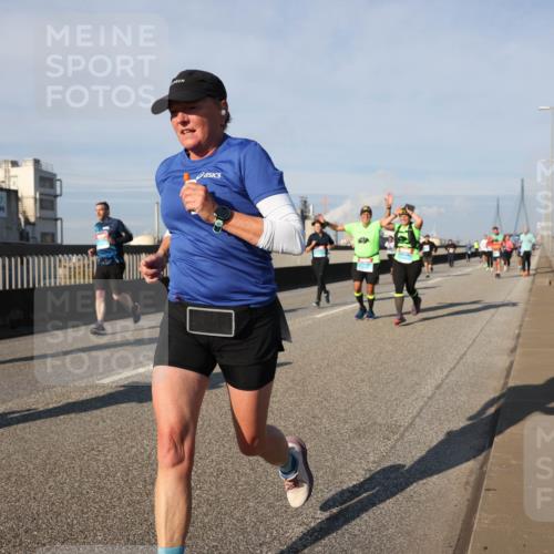 03.10.2025 - Köhlbrandbrückenlauf Lena Gebhardt http://msf.ph/oto/9140490 03.10.2025 09:58:15 Position 2  meine-sportfotos.de