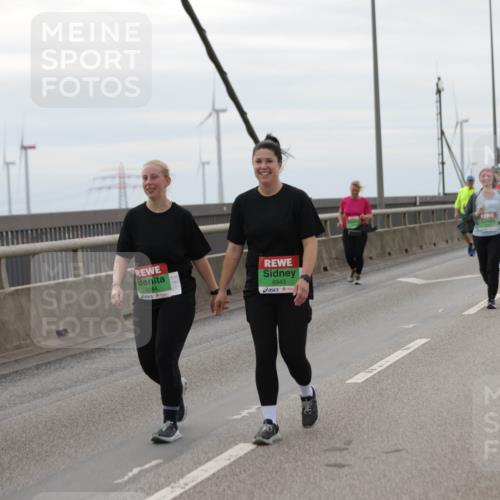 03.10.2025 - Köhlbrandbrückenlauf Jannik Wohlers http://msf.ph/oto/9140528 03.10.2025 16:12:28 Position 1 8944, 8943 meine-sportfotos.de