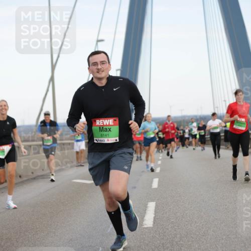 03.10.2025 - Köhlbrandbrückenlauf Jannik Wohlers http://msf.ph/oto/9140544 03.10.2025 15:32:53 Position 1 8141 meine-sportfotos.de