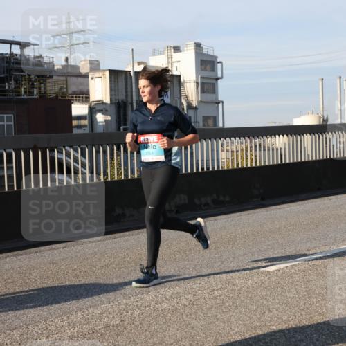 03.10.2025 - Köhlbrandbrückenlauf Lena Gebhardt http://msf.ph/oto/9140549 03.10.2025 09:58:18 Position 2 2064 meine-sportfotos.de