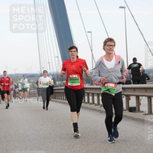 03.10.2025 - Köhlbrandbrückenlauf Jannik Wohlers http://msf.ph/oto/9140557 03.10.2025 15:32:54 Position 1 8321 meine-sportfotos.de