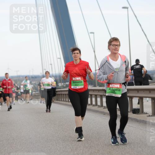 03.10.2025 - Köhlbrandbrückenlauf Jannik Wohlers http://msf.ph/oto/9140561 03.10.2025 15:32:54 Position 1 8321, 8482 meine-sportfotos.de
