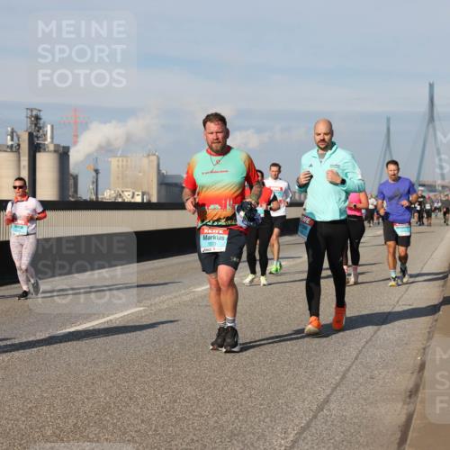 03.10.2025 - Köhlbrandbrückenlauf Lena Gebhardt http://msf.ph/oto/9140596 03.10.2025 09:58:21 Position 2 1573 meine-sportfotos.de