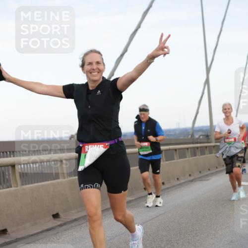 03.10.2025 - Köhlbrandbrückenlauf Jannik Wohlers http://msf.ph/oto/9140610 03.10.2025 15:32:56 Position 1  meine-sportfotos.de