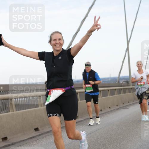 03.10.2025 - Köhlbrandbrückenlauf Jannik Wohlers http://msf.ph/oto/9140614 03.10.2025 15:32:56 Position 1  meine-sportfotos.de
