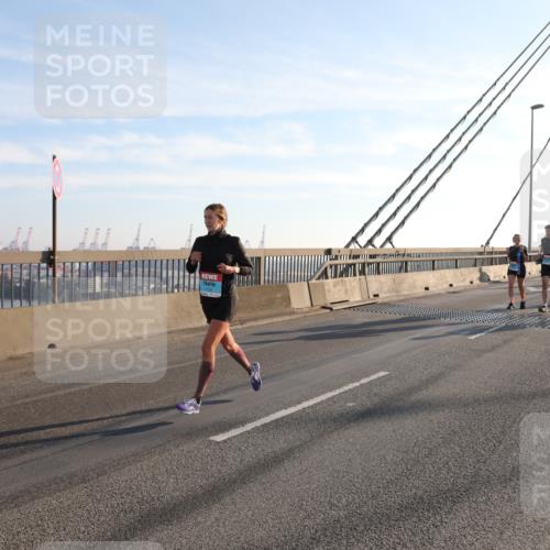 03.10.2025 - Köhlbrandbrückenlauf Yannick Fuchs http://msf.ph/oto/9140617 03.10.2025 08:25:27 Position 2  meine-sportfotos.de