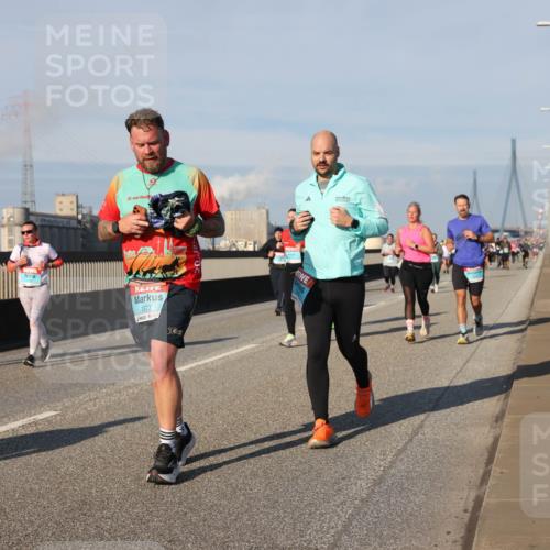 03.10.2025 - Köhlbrandbrückenlauf Lena Gebhardt http://msf.ph/oto/9140628 03.10.2025 09:58:22 Position 2 1573, 50 meine-sportfotos.de