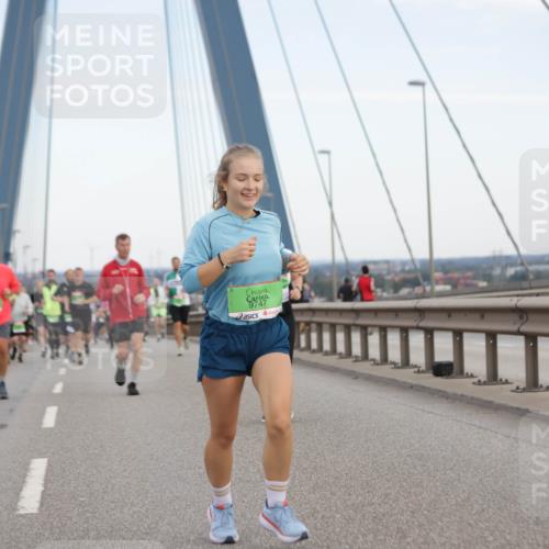 03.10.2025 - Köhlbrandbrückenlauf Jannik Wohlers http://msf.ph/oto/9140743 03.10.2025 15:32:59 Position 1 9747 meine-sportfotos.de