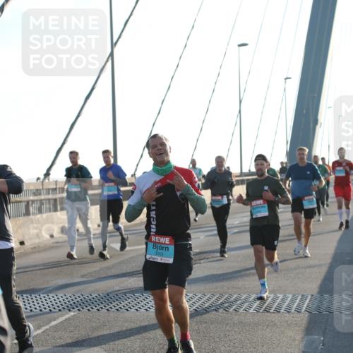 03.10.2025 - Köhlbrandbrückenlauf Yannick Fuchs http://msf.ph/oto/9140750 03.10.2025 08:25:38 Position 2 3053 meine-sportfotos.de