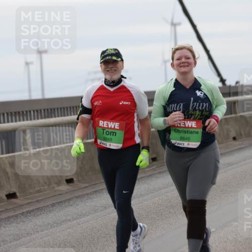 03.10.2025 - Köhlbrandbrückenlauf Jannik Wohlers http://msf.ph/oto/9140758 03.10.2025 16:12:36 Position 1 8648, 8646 meine-sportfotos.de