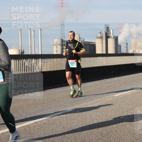 03.10.2025 - Köhlbrandbrückenlauf Lena Gebhardt http://msf.ph/oto/9140766 03.10.2025 09:58:32 Position 2 2678 meine-sportfotos.de