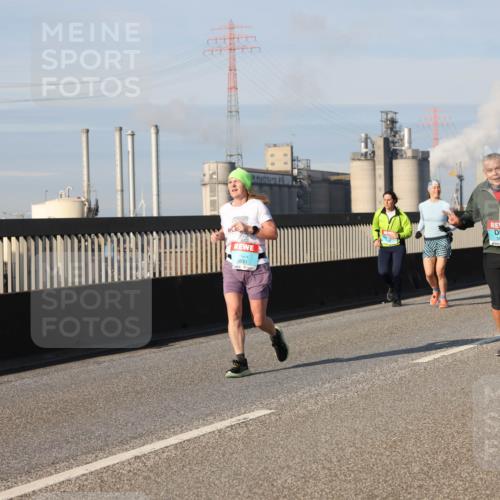 03.10.2025 - Köhlbrandbrückenlauf Lena Gebhardt http://msf.ph/oto/9140833 03.10.2025 09:58:38 Position 2 3833, 3488 meine-sportfotos.de