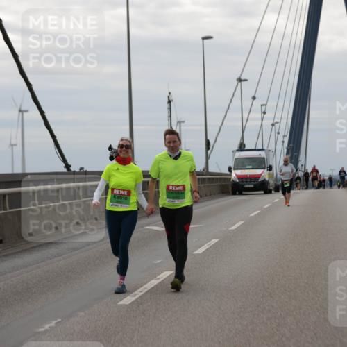 03.10.2025 - Köhlbrandbrückenlauf Jannik Wohlers http://msf.ph/oto/9140842 03.10.2025 16:12:52 Position 1  meine-sportfotos.de