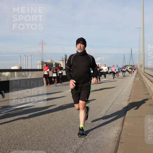 03.10.2025 - Köhlbrandbrückenlauf Lena Gebhardt http://msf.ph/oto/9140923 03.10.2025 09:58:44 Position 2 1556 meine-sportfotos.de