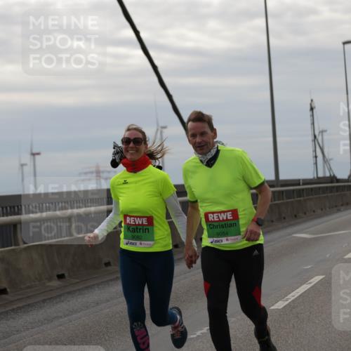 03.10.2025 - Köhlbrandbrückenlauf Jannik Wohlers http://msf.ph/oto/9140952 03.10.2025 16:12:54 Position 1 9082, 9084 meine-sportfotos.de