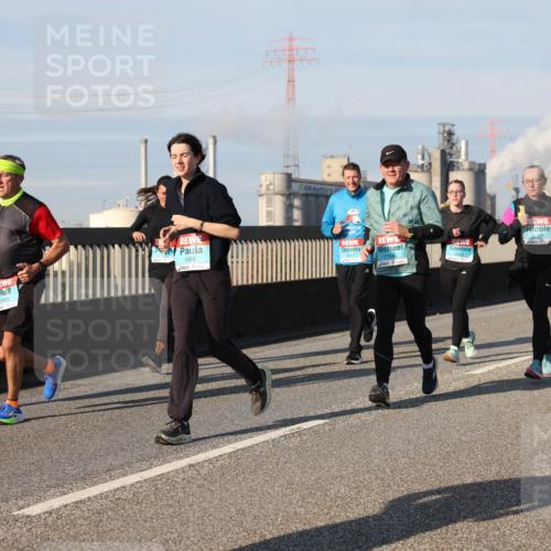 03.10.2025 - Köhlbrandbrückenlauf Lena Gebhardt http://msf.ph/oto/9140965 03.10.2025 09:58:46 Position 2 3487, 3486, 1695, 1794, 2641 meine-sportfotos.de
