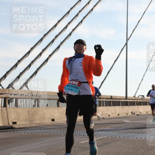 03.10.2025 - Köhlbrandbrückenlauf Yannick Fuchs http://msf.ph/oto/9140970 03.10.2025 08:25:52 Position 2 3164 meine-sportfotos.de
