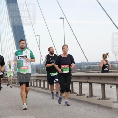 03.10.2025 - Köhlbrandbrückenlauf Jannik Wohlers http://msf.ph/oto/9141025 03.10.2025 15:33:06 Position 1 7945, 2, 9163, 9390 meine-sportfotos.de