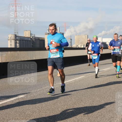 03.10.2025 - Köhlbrandbrückenlauf Lena Gebhardt http://msf.ph/oto/9141046 03.10.2025 09:58:50 Position 2 3446 meine-sportfotos.de