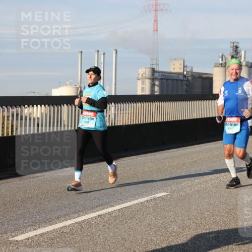 03.10.2025 - Köhlbrandbrückenlauf Lena Gebhardt http://msf.ph/oto/9141079 03.10.2025 09:58:52 Position 2 1903, 3505 meine-sportfotos.de