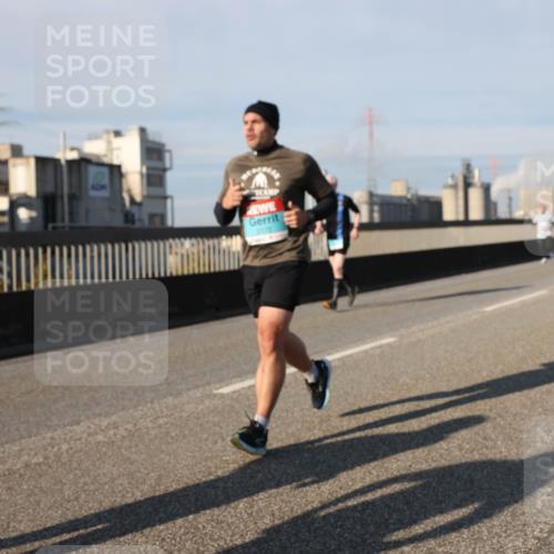 03.10.2025 - Köhlbrandbrückenlauf Lena Gebhardt http://msf.ph/oto/9141116 03.10.2025 09:58:55 Position 2  meine-sportfotos.de