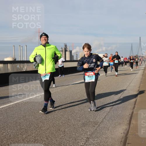 03.10.2025 - Köhlbrandbrückenlauf Lena Gebhardt http://msf.ph/oto/9141154 03.10.2025 09:58:58 Position 2 1548 meine-sportfotos.de