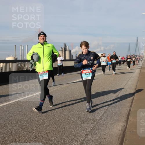 03.10.2025 - Köhlbrandbrückenlauf Lena Gebhardt http://msf.ph/oto/9141155 03.10.2025 09:58:58 Position 2 1549, 1548 meine-sportfotos.de