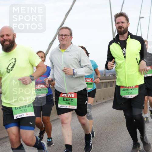 03.10.2025 - Köhlbrandbrückenlauf Jannik Wohlers http://msf.ph/oto/9141164 03.10.2025 15:33:10 Position 1 7787, 7580, 7948, 7, 7952, 852, 7760 meine-sportfotos.de