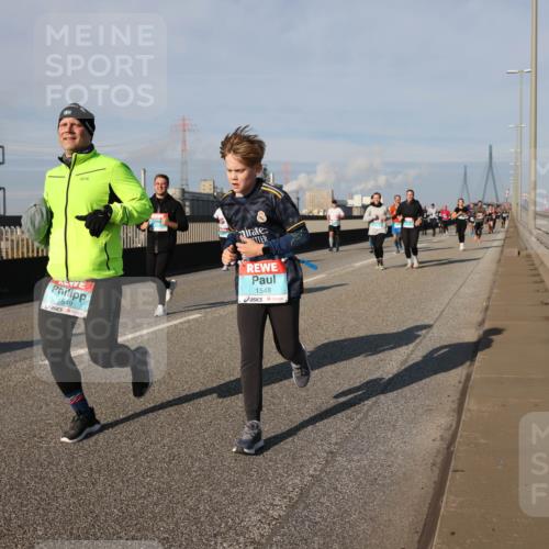 03.10.2025 - Köhlbrandbrückenlauf Lena Gebhardt http://msf.ph/oto/9141168 03.10.2025 09:58:58 Position 2 1549, 1548 meine-sportfotos.de