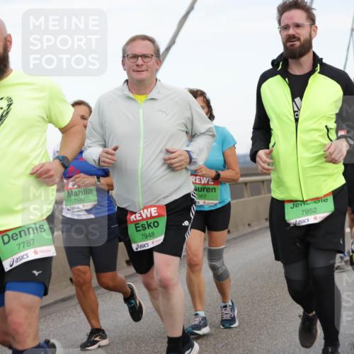 03.10.2025 - Köhlbrandbrückenlauf Jannik Wohlers http://msf.ph/oto/9141186 03.10.2025 15:33:10 Position 1 7787, 7580, 7948, 967, 7952, 7852, 7760 meine-sportfotos.de