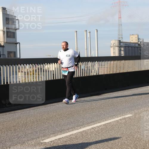 03.10.2025 - Köhlbrandbrückenlauf Lena Gebhardt http://msf.ph/oto/9141197 03.10.2025 09:59:00 Position 2 2 meine-sportfotos.de